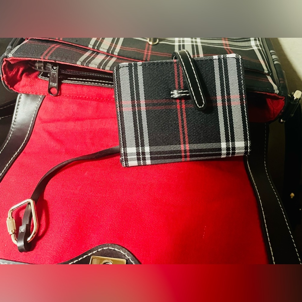 Liz Claiborne Black, Red and White Plaid Purse - Picture 12 of 16